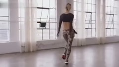 音乐短片 - 豹纹紧身裤电臀热舞 晃得我营养都已经跟不上了
