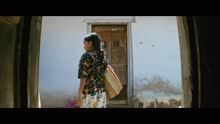 Vijay Antony,Nancy Silviya - Gujju Gujju Goods Vandi (From 