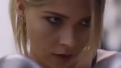 音乐短片 - 美艳拳击女郎亲身上阵 劲爆身材不输抖奶超模