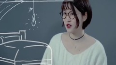 音乐短片 - 一个在美院“杀过人”的姑娘,如今在教室织毛衣