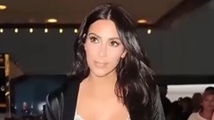 音乐短片 - 就裸给你看!盘点卡戴珊今夏透视装豪乳尽显