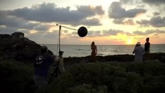 音乐短片 - 牛仔女郎比基尼日历写真 海滩卖弄丰胸美腿惹人馋