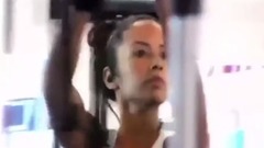 音乐短片 - 肉体的碰撞 美女健身房大秀性感身材