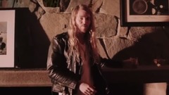 音乐短片 - Lana Del Rey - White Mustang (Official Video)