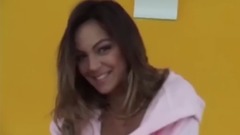 音乐短片 - 意名模比基尼戏水 完美翘臀珠圆玉润显露无遗