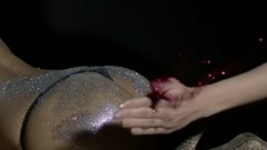 音乐短片 - Удар по попке. Сексуально и красиво! Замедленная съемка