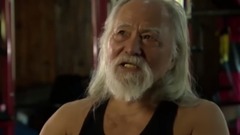 音乐短片 - 80 Year Old On The Catwalk In China