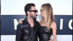 音乐短片 - 'The Voice' Coach Adam Levine & Wife Behati Prinsloo Reveal Baby #2 With Bump Photo