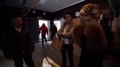 音乐短片 - 90后超模Hailey Clauson邀你共度芬兰蜜月假期