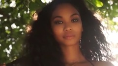 音乐短片 - "芭比娃娃"被落在海滩 被人“捡到”化身女王