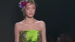 音乐短片 - Marchesa2017秋冬 羽毛,薄纱,刺绣,褶皱与交叠