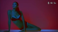 音乐短片 - 顶级超模展露柔美身材Verdissima内衣大片