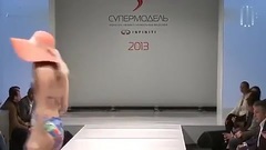 音乐短片 - 俄罗斯嫩模内衣秀