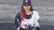 BLACKPINK - PLAYING WITH FIRE