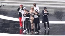 防弹少年团 - 防弹少年团 - MIC Drop 彩排 17/09/24