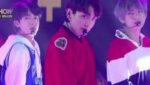 防弹少年团 - 防弹少年团 - DNA - SBS The Show 现场版 17/09/26