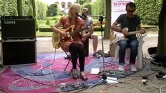 Cathy Davey - Cathy Davey In He Comes Castle Park Kromeriz