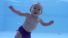 音乐短片 - 婴儿们潜水的样子 超可爱