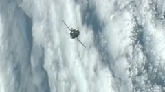 风景,音乐短片 - 货运飞船与宇宙空间站对接