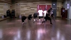 舞蹈视频 - 防弹少年团出道曲舞蹈镜面版,即使是练习室舞蹈也同样震撼