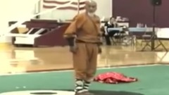 音乐短片 - 少林寺住持在世界武术大会上,随便露几招让外国人呆了!