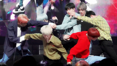 防弹少年团,田柾国(防弹少年团),V(防弹少年团) - [BANGTAN BOMB] 'DNA' Stage @COMEBACK SHOW