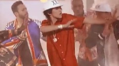 音乐短片 - 蜘蛛侠与美少女特工队,电影明星当歌星,现场演出好功底!