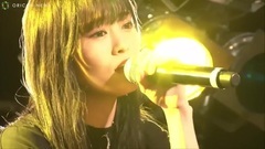 AKB48,NMB48,山本彩 - 2ndアルバム"identity"アコースティックミニライブを開催
