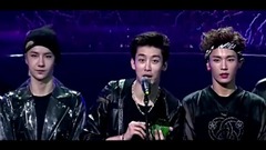 UNIQ,周艺轩(UNIQ) - [出道三周年特辑] Us Against The World-周艺轩