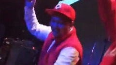 网络音乐 - <你的眼神出卖你的心>DJ舞曲版,好听上瘾,循环试听!
