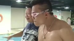 Phim Hài Kể Về Cô Giao Sư Dậy Bơi Vui Tính