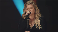 Kelly Clarkson - Meaning of Life 现场版