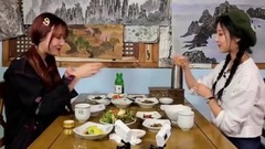 韩国综艺,孙东云,郑艺仁(Lovelyz),柳秀静(Lovelyz),宇宙少女 - 遇上了从没见过的美食