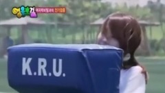 IU - 超小只的IU那些想让人保护的瞬间