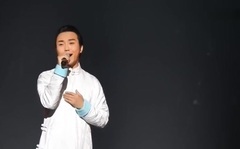 李玉刚 - 李玉刚首次美国演出,男声演唱<故乡>现场观众掌声沸腾