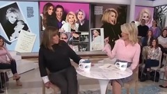 欧美群星 - Melissa Rivers Shares Mom Joan Rivers Wicked Sense Of Humor In New Book