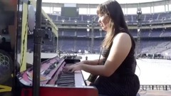 Coldplay - Coldplay inviting a fan to soundcheck with them (San Diego)