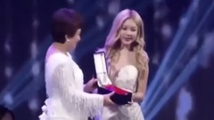 T-ara - Qri T-ARA - LBMA Bride Awards 2017 17/10/23