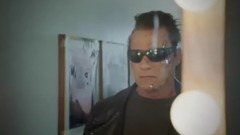 Arnold Schwarzenegger - 魔鬼终结者阿诺扮蜡像吓死人!!!