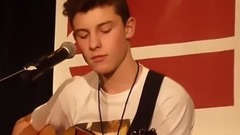 Shawn Mendes - Give Me Love