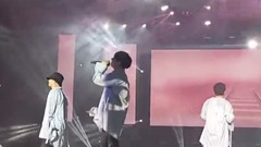 防弹少年团 - SPRING DAY