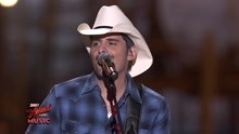 Brad Paisley - Brad Paisley - Play Me That Mountain Music 现场版 2017