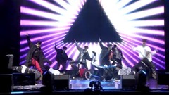 THE BOYZ - Dance Performance & CAN’T STOP THE FEELING!