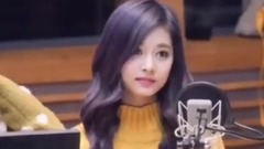 TWICE - Girlfriend