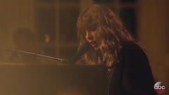 Taylor Swift - New Year's Day Fan Performance