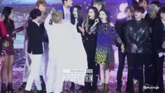 少女时代,Apink,EXO,防弹少年团,Red Velvet - 那些男爱豆对女爱豆令人心动的绅士行为合集2