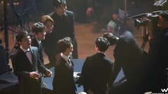 EXO,都暻秀(EXO) - EXO台下观看D.O.领奖讲话