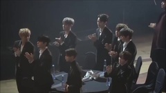 EXO,WANNA·ONE - AAA颁奖典礼 WANNA ONE台下观看EXO人气奖与讲话 17/11/15