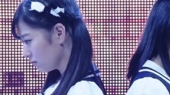 AKB48,HKT48 - 白線の内側で