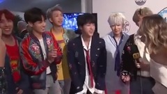 防弹少年团 - ]Entertainment Tonight 防弹少年团 采访+Zedd 提及 cut